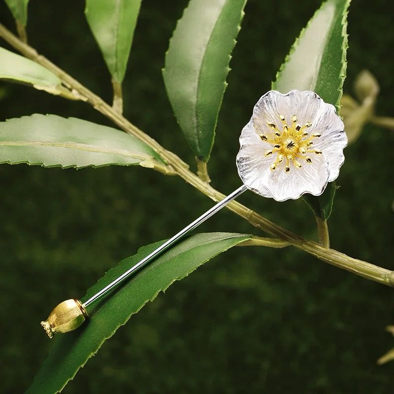 Flower Pin