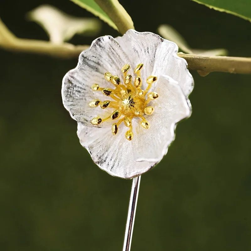 Flower Pin