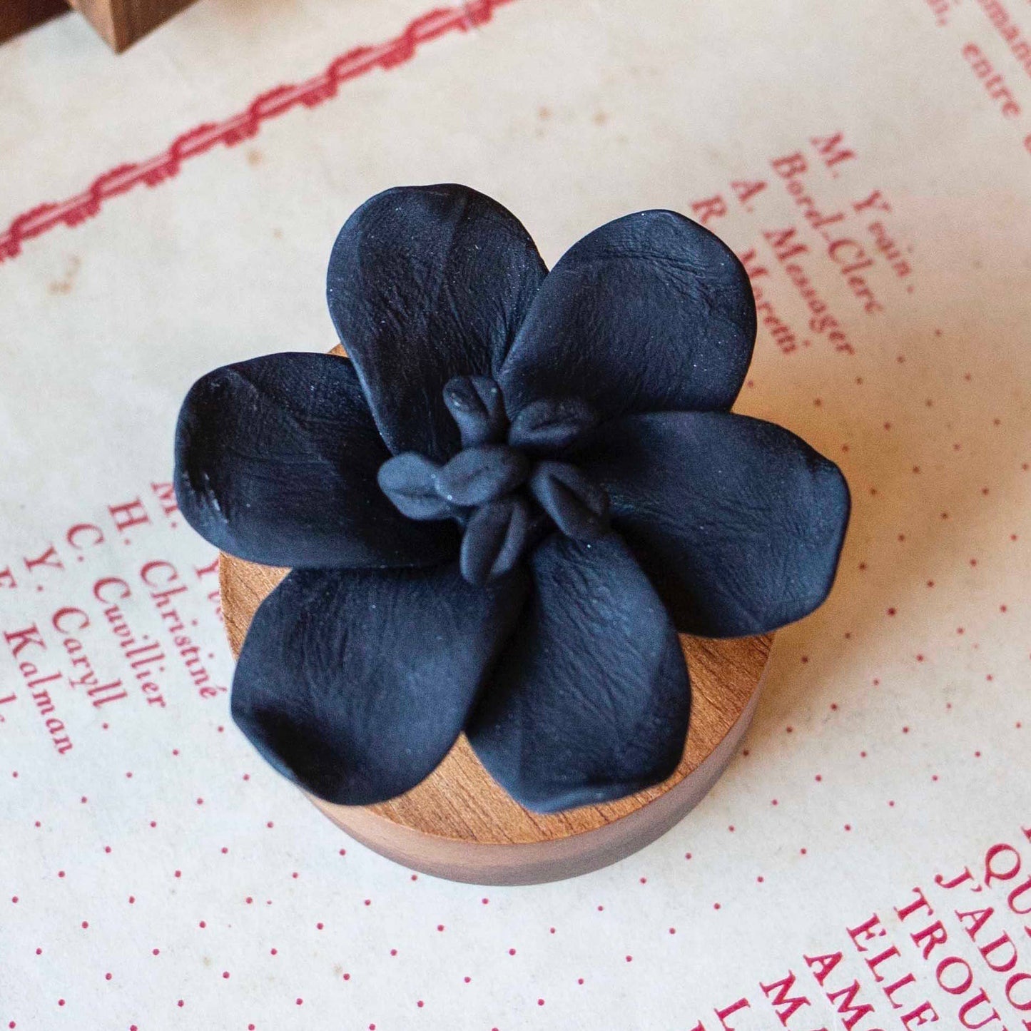 Home Diffuser - Jasmine Flower - Black Color