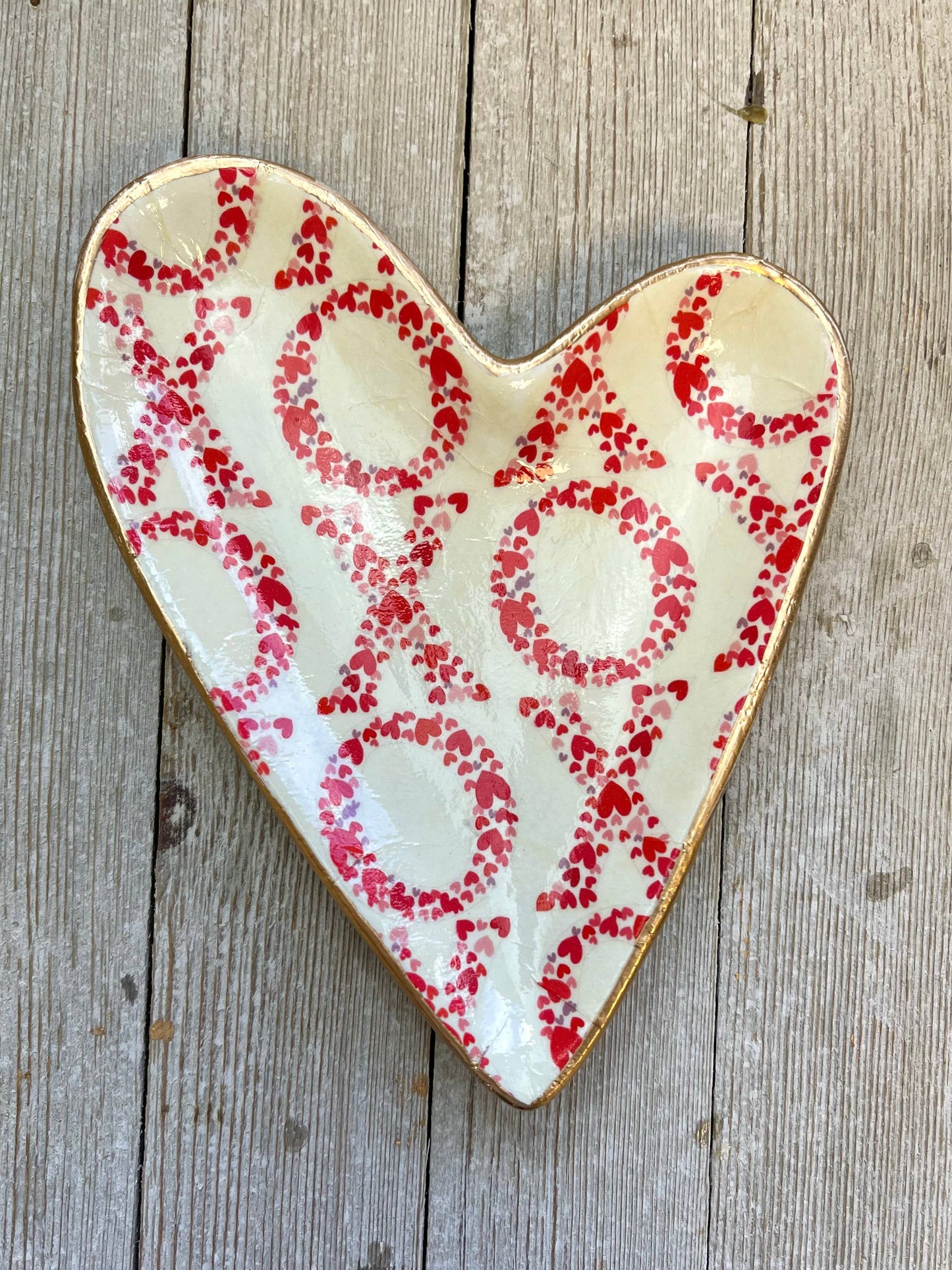 Easter & Valentines Ceramic Heart Dish: Kisses