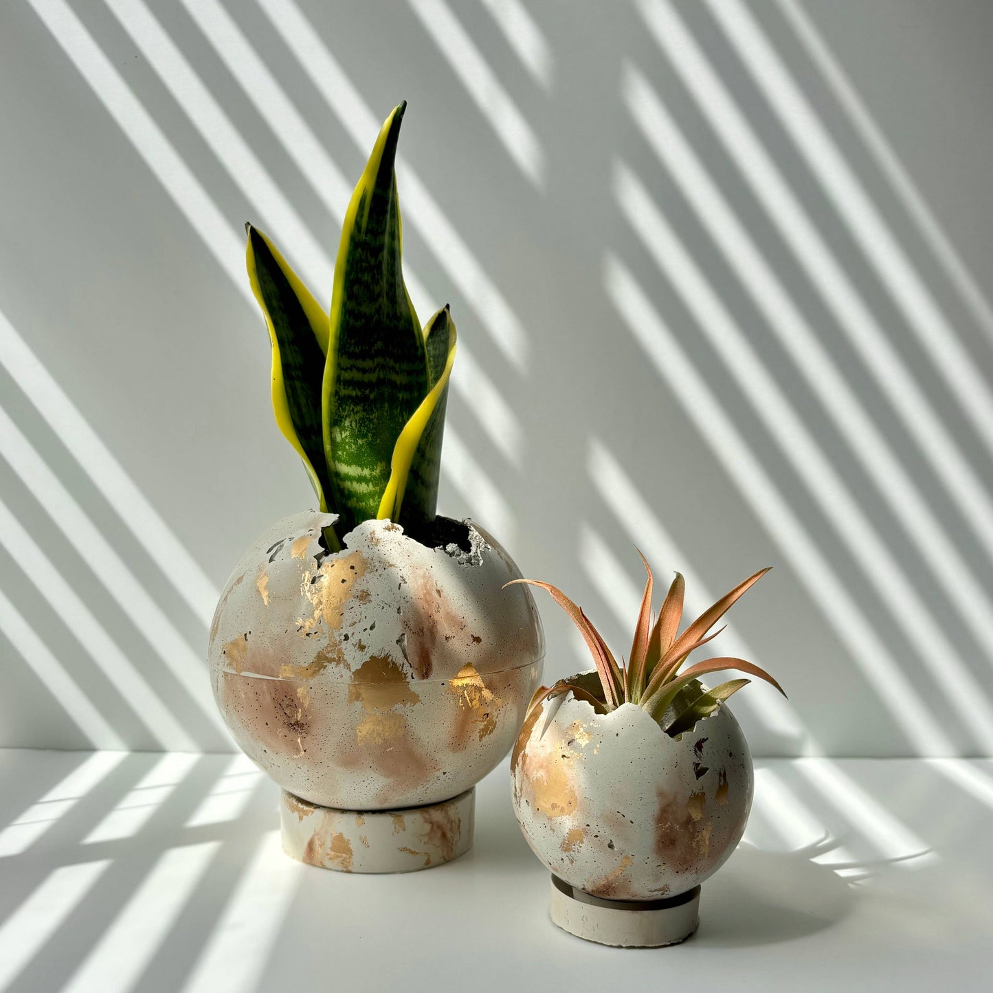 Moon Planter Pot 5” | Sphere Concrete Planter | Ball Planter: Light Gray & Gold / Hole