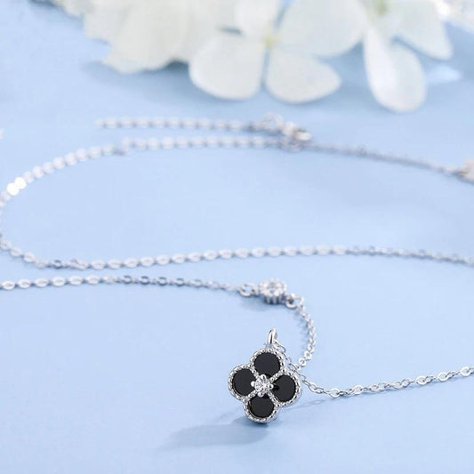 Clover Necklace