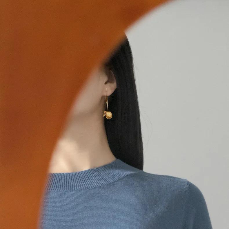 Tulip Earrings