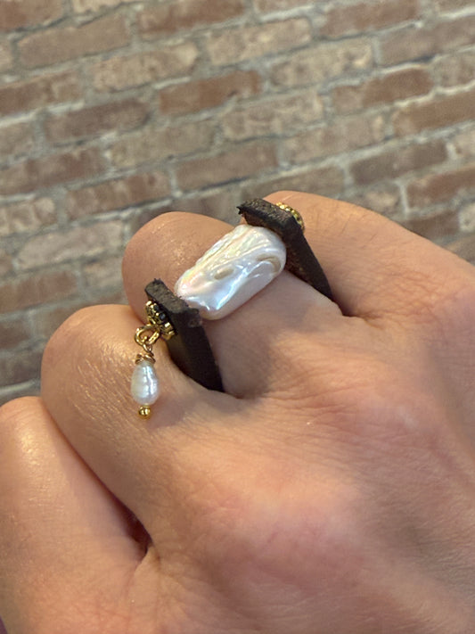 Natural Square Pearl Ring