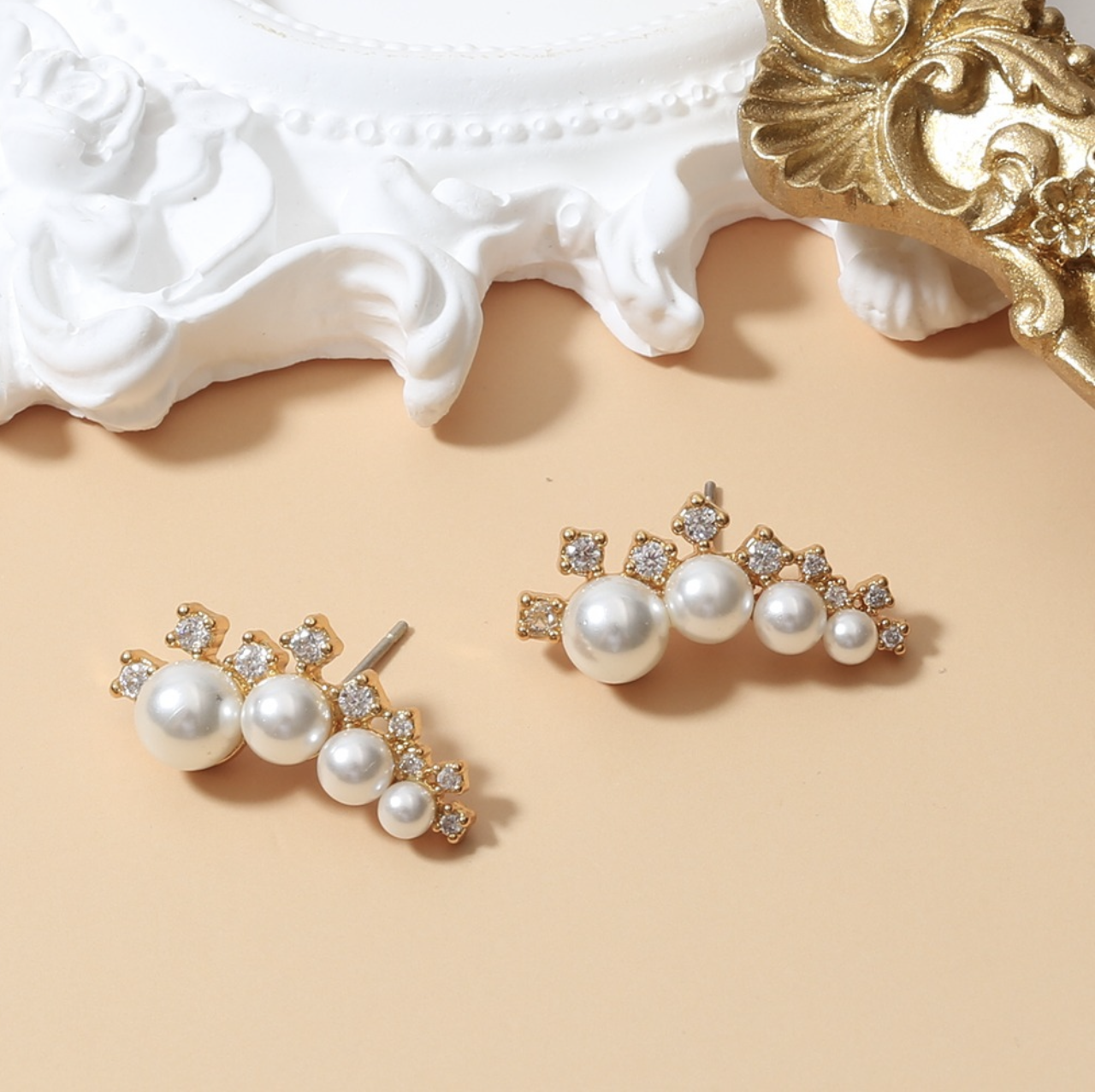 Ray of Sunshine Pearl Earrings
