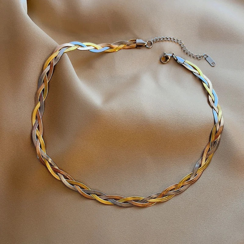 Woven flat chain Necklace