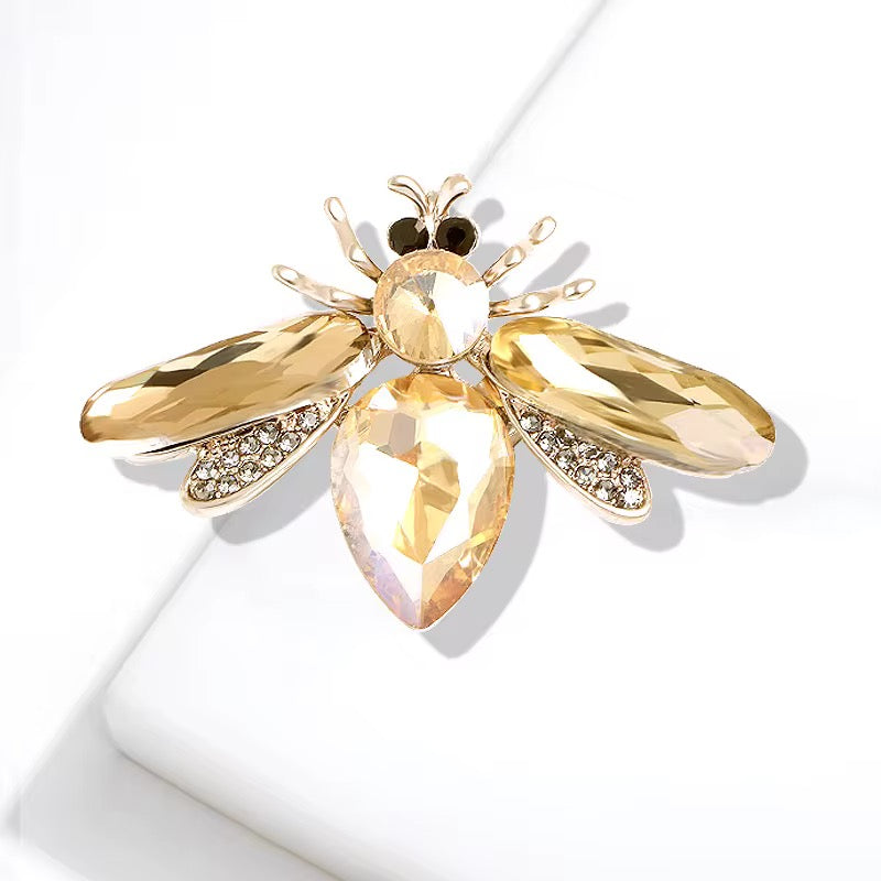 Sparkling Bee Brooch 3