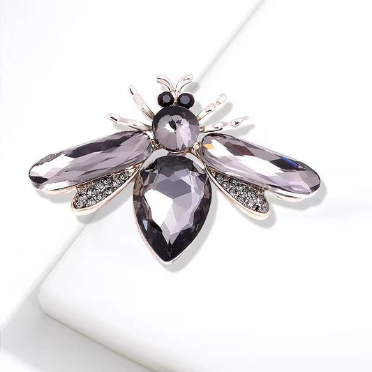 Sparkling Bee Brooch 3