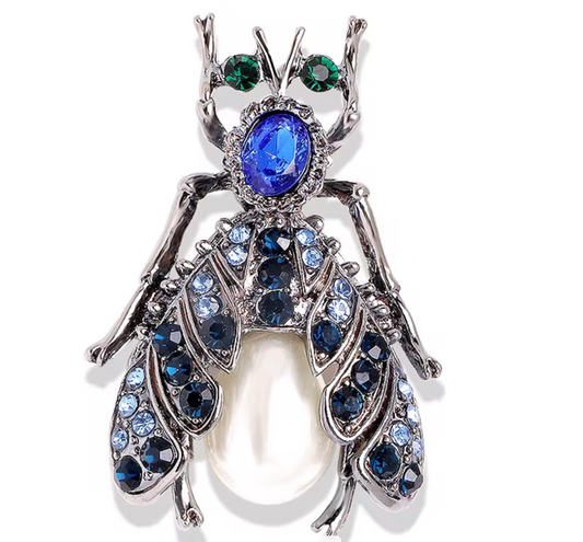 Sparkling Bee Brooch 2