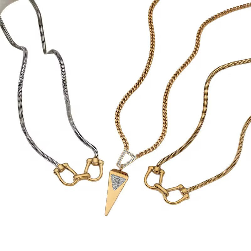 Arrowpoint Pavé Necklace