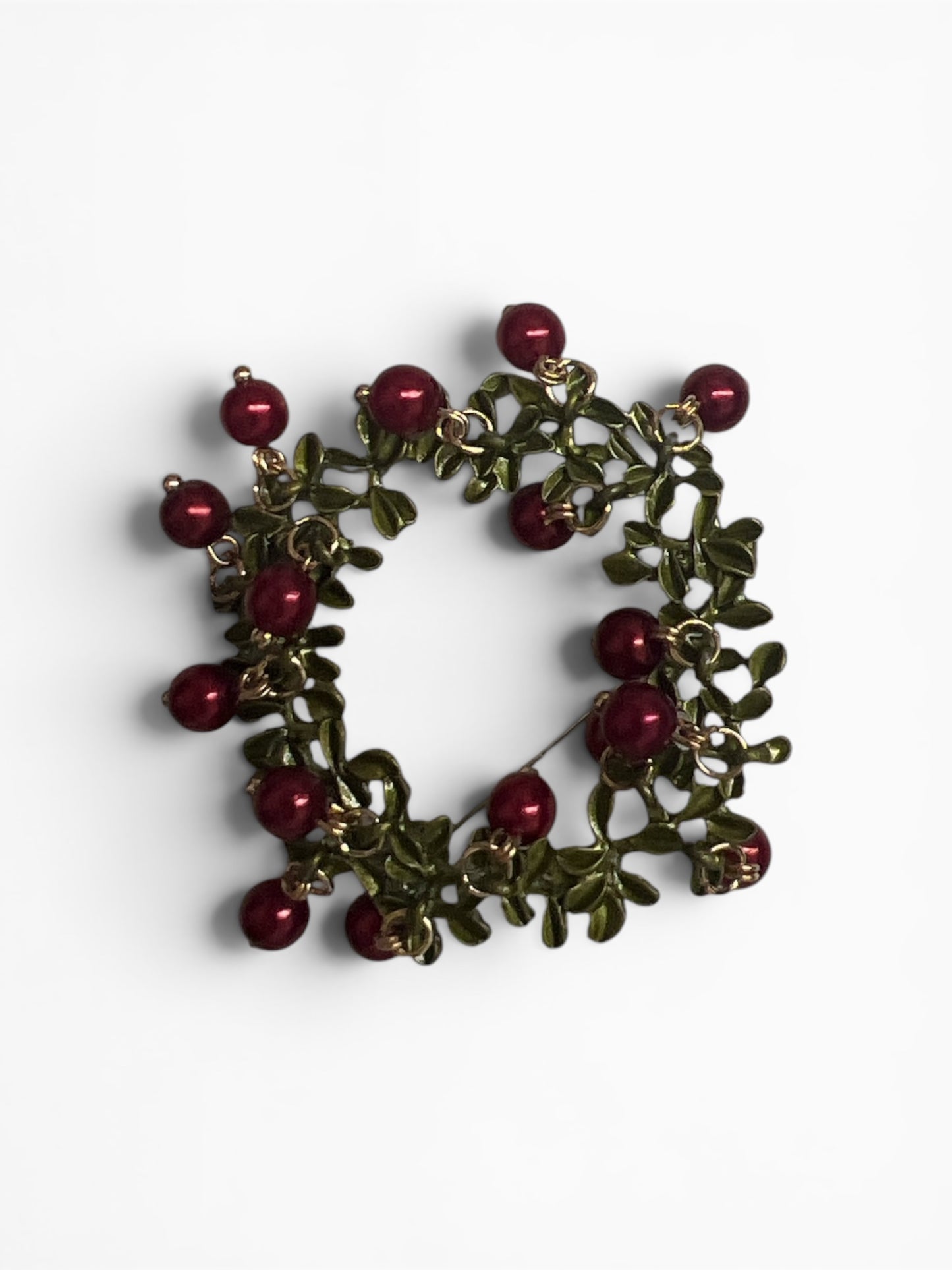 Berry Vine Botanical Wreath Brooch Pin