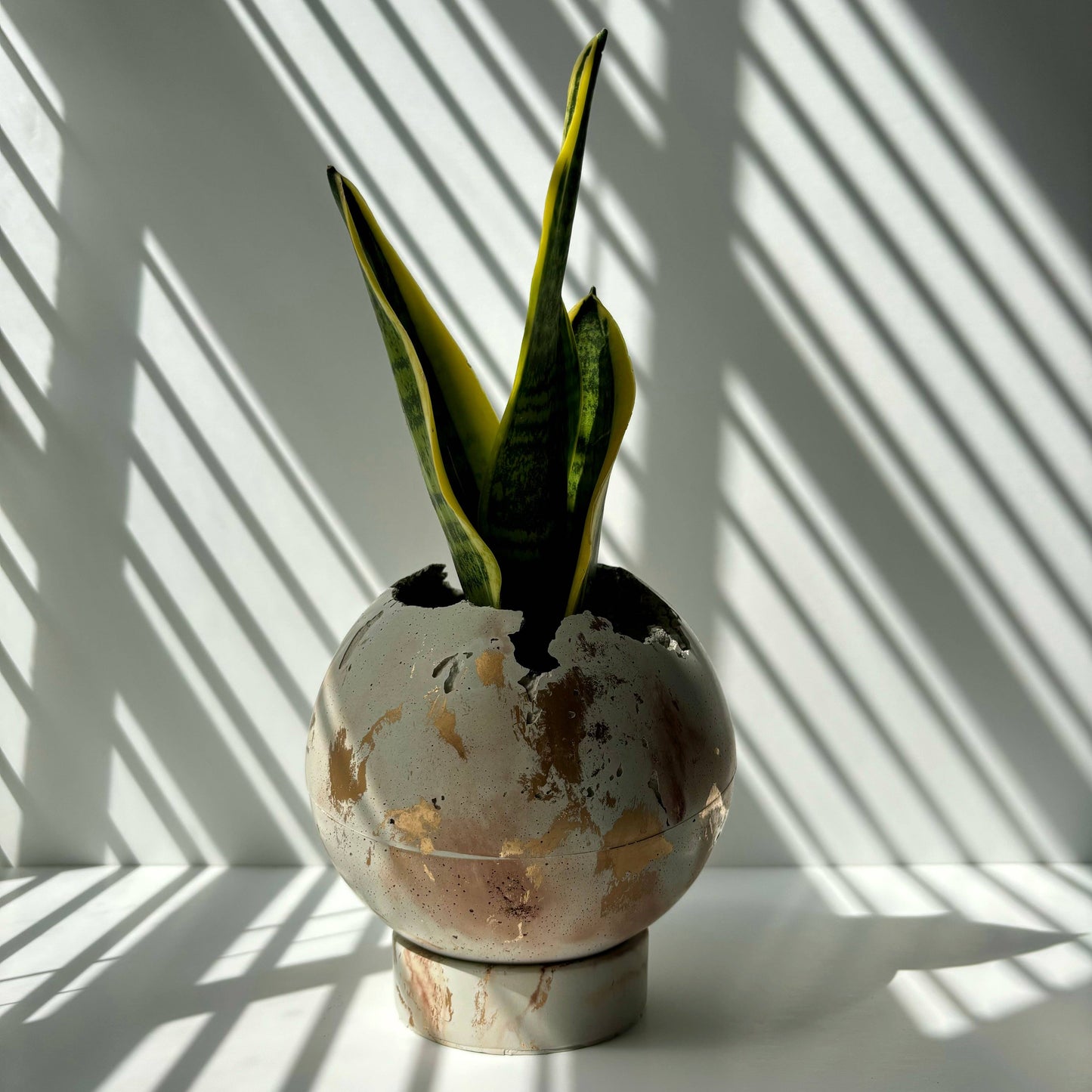 Moon Planter Pot 5” | Sphere Concrete Planter | Ball Planter: Light Gray & Gold / Hole