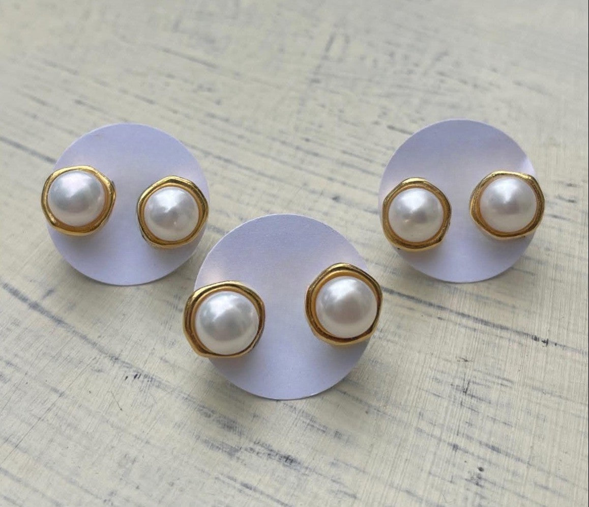 Pearl Studs