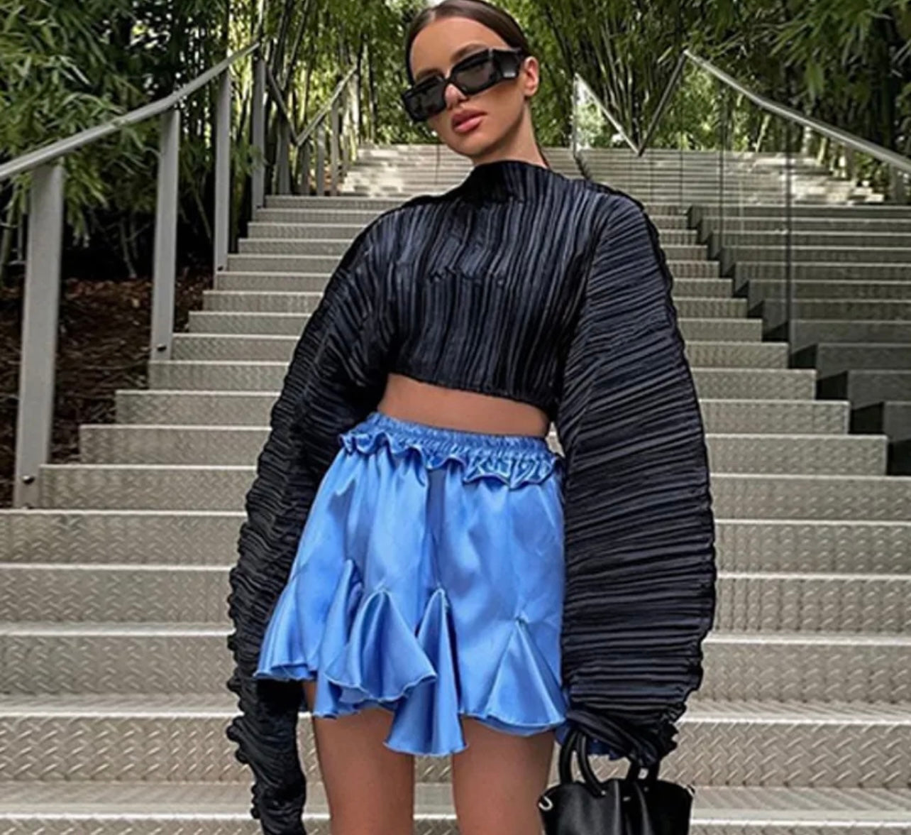 long puffer sleeve top