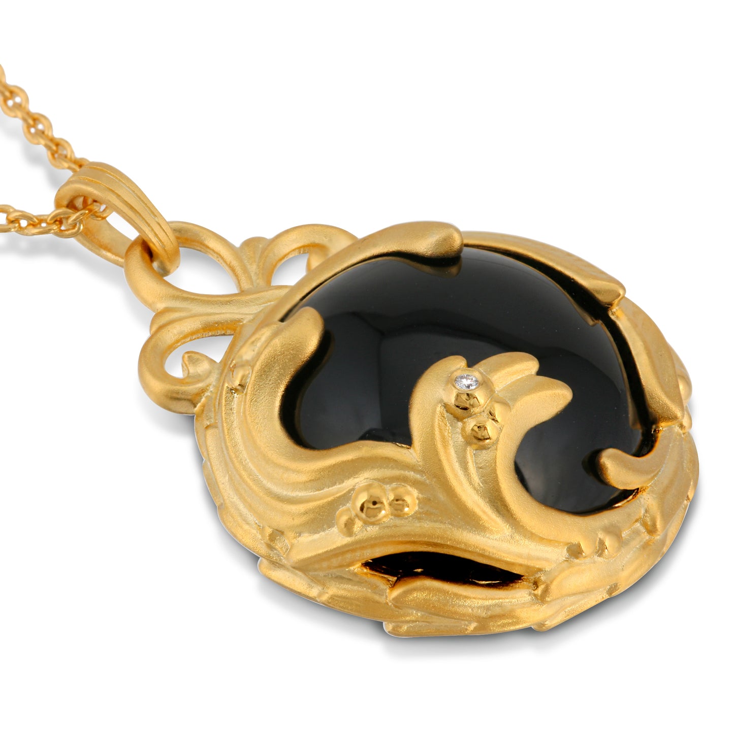 Black Agate & Diamond Pendant ‐ Necklace
