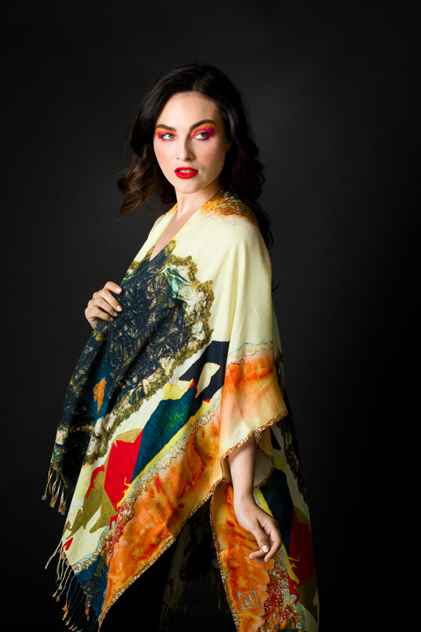 "Lady in Peridome" Kimono