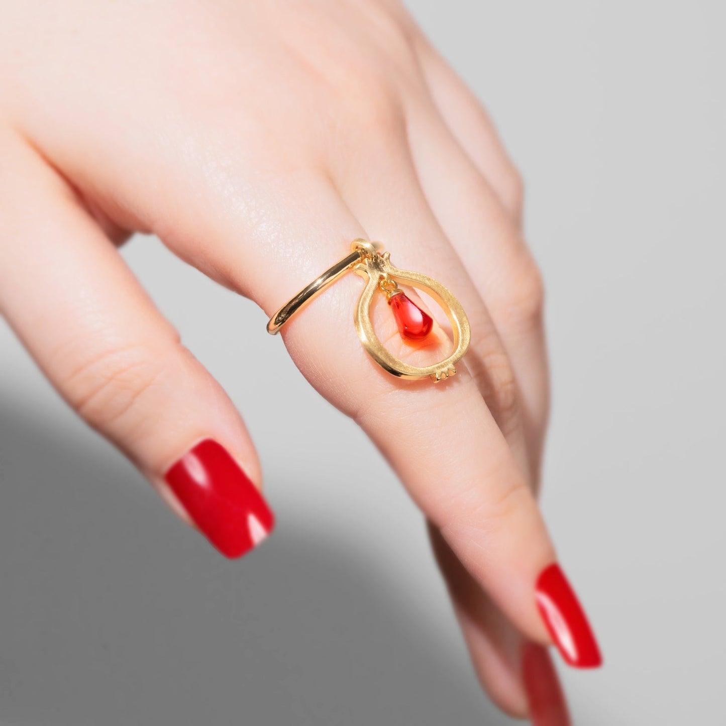 Pomegranate ring - Lusanet Collective