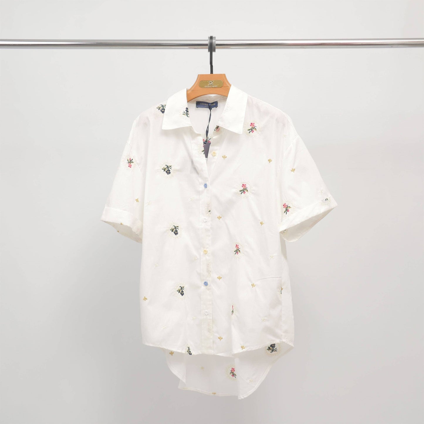 Cotton shirt with floral embroidery FIT4762533: White