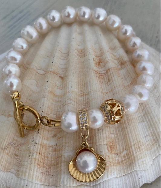 Pearl and Shell Gold Bracelet