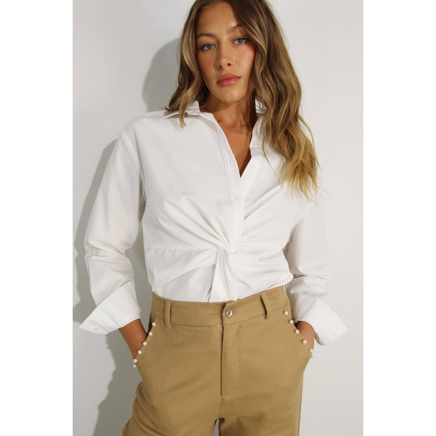 FRONT TWIST BOTTON DOWN SHIRTS: WHITE