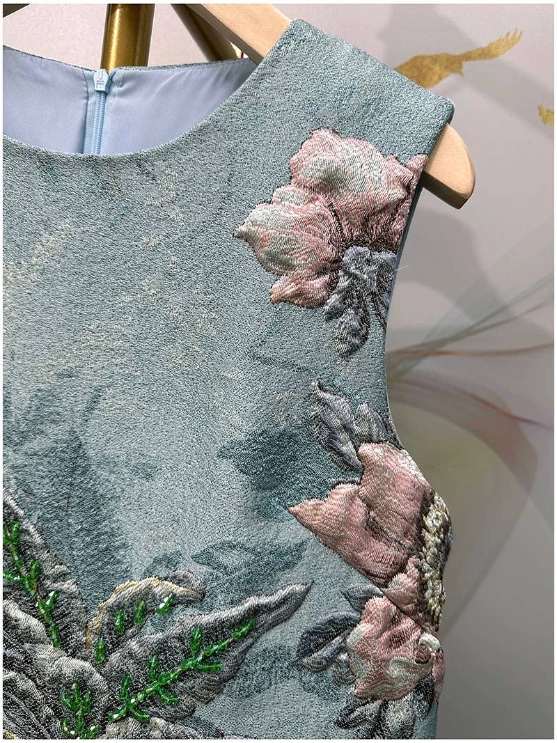 Embroidered Jacquard Floral A-Line Sleeveless Dress: Color as pictures
