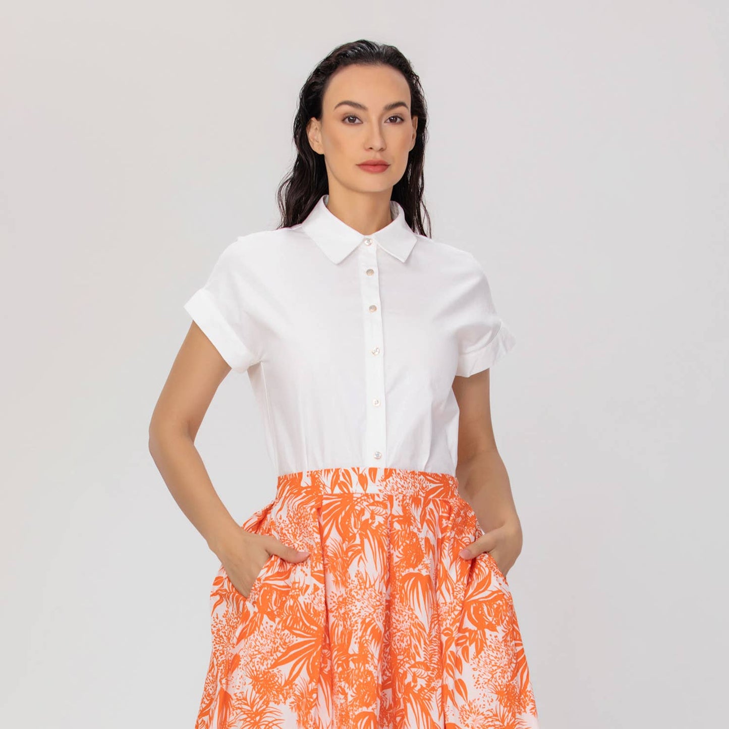 Minimalist short-sleeve cotton shirt: White