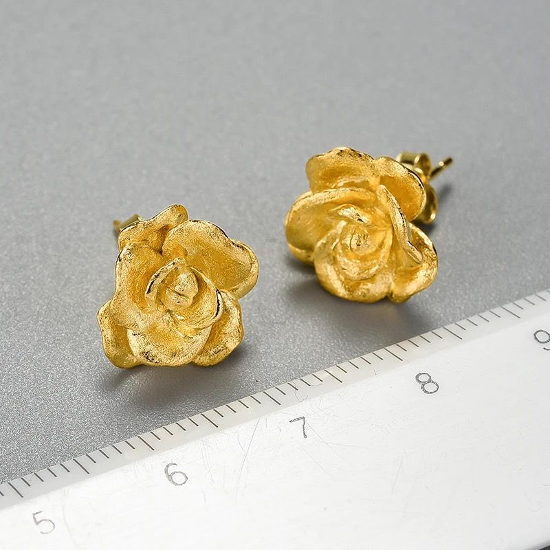 Delicate Rose Stud