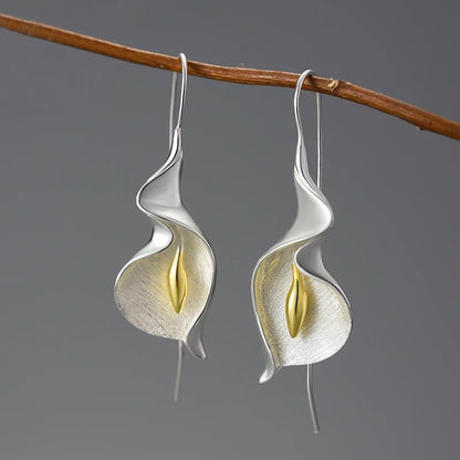 Calla Lily Earrings