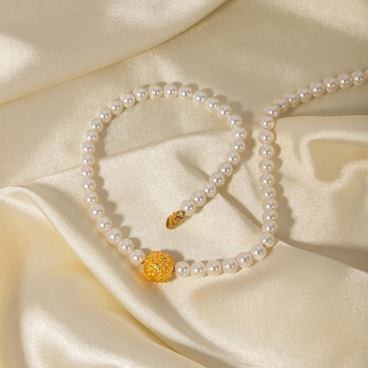 Artisan's Touch Pearl Necklace