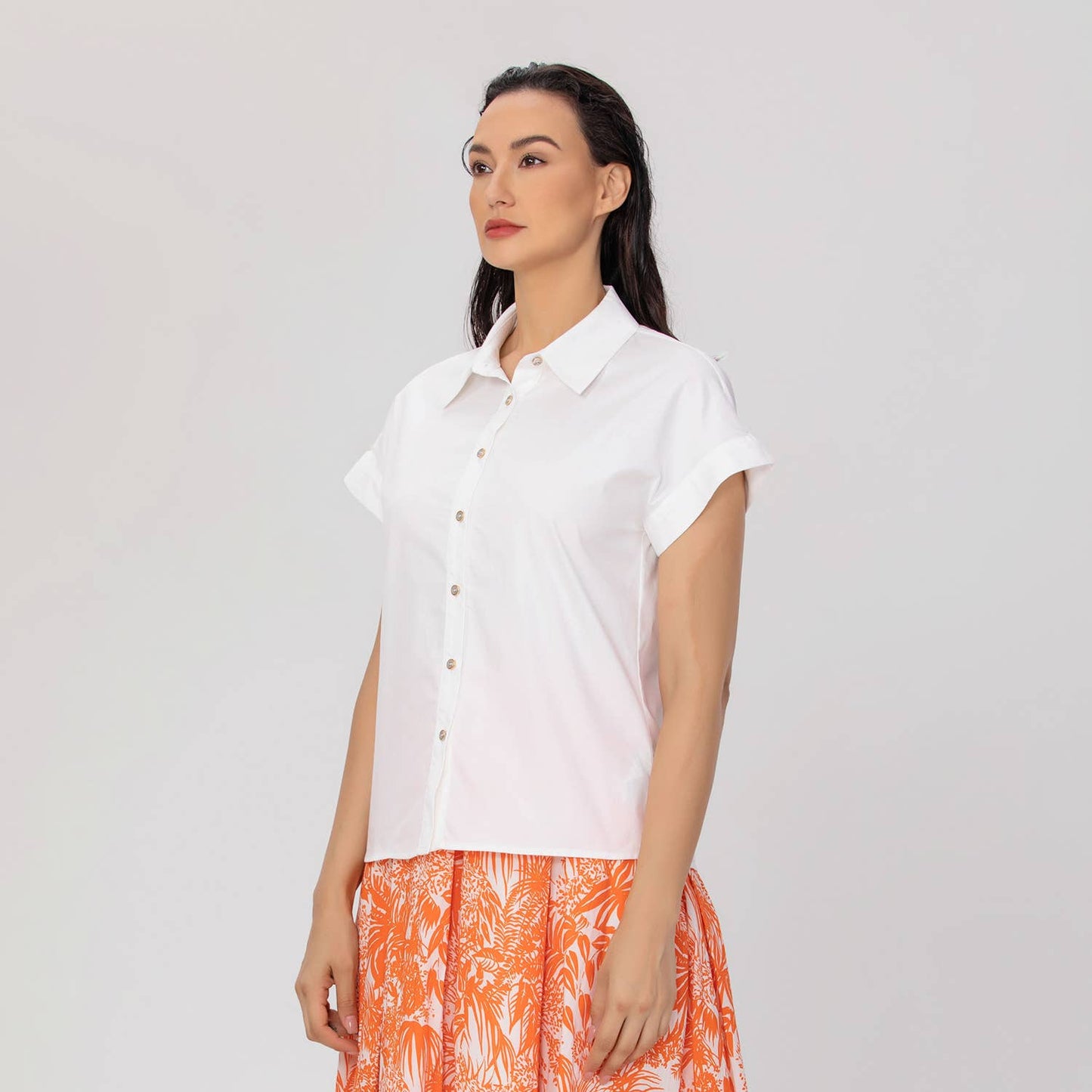 Minimalist short-sleeve cotton shirt: White