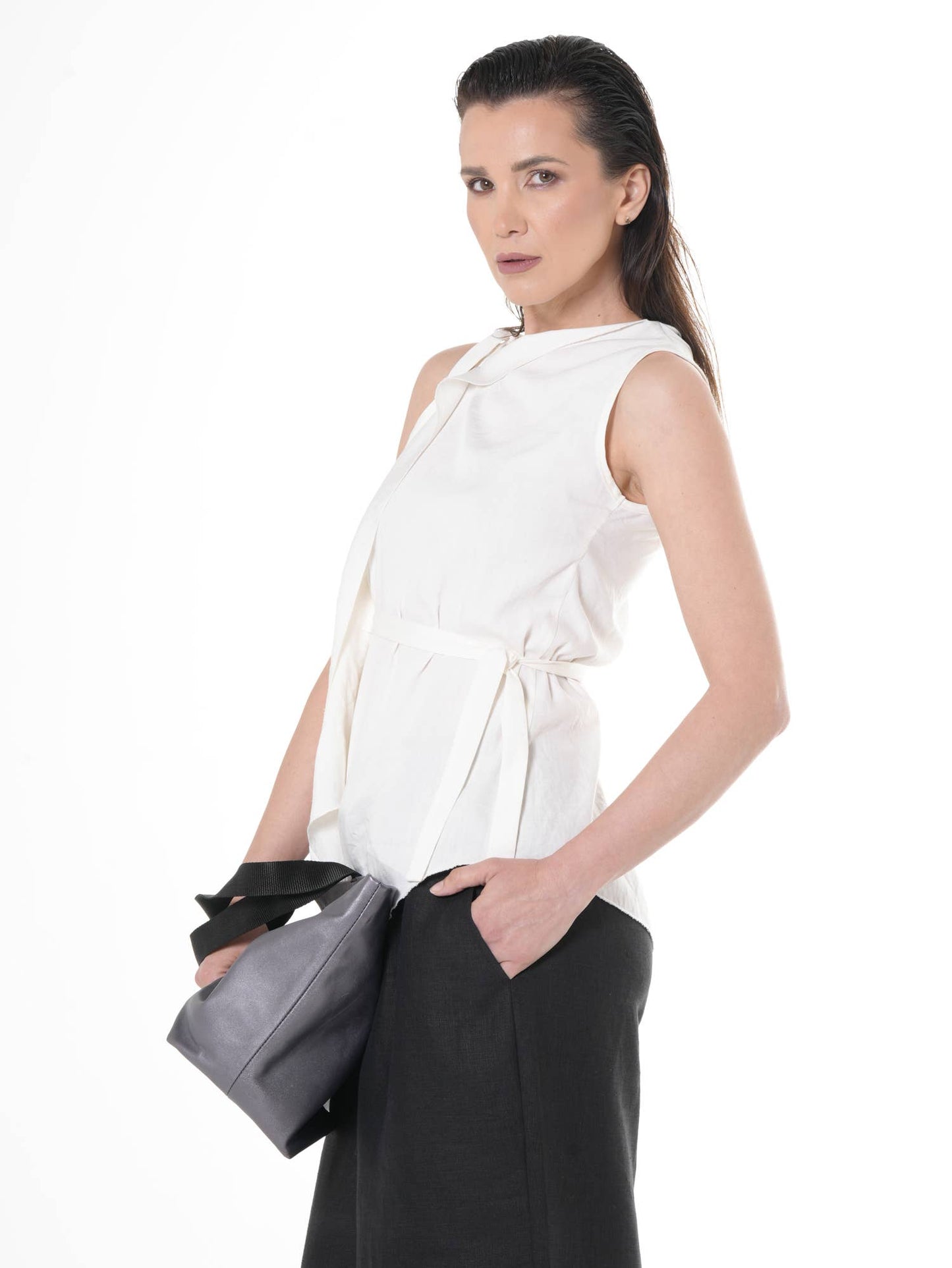 Sleeveless Asymmetric Top In Ivory: Ivory / XL