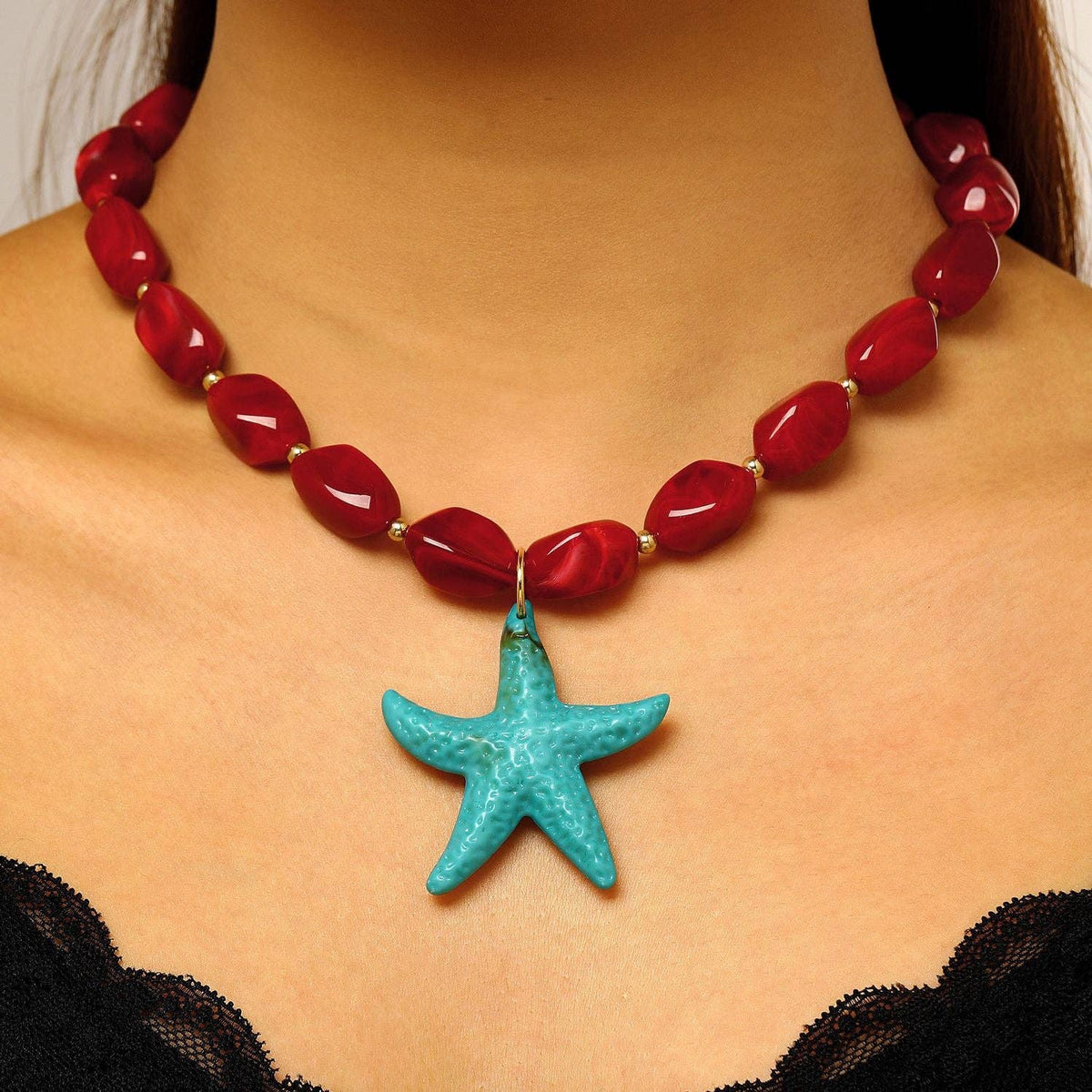 Heart Pendant Beaded Necklace: 1 / One Size