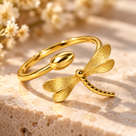 Golden Dragonfly Whisper Ring – Delicate Nature-Inspired Jewelry
