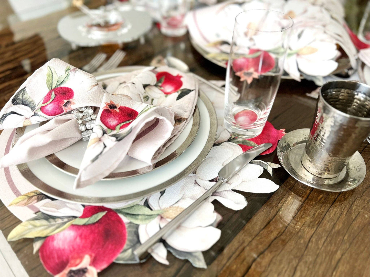 Pomegranate Easy-Care Napkins Set of 6