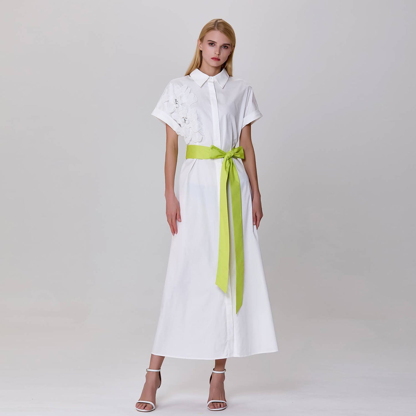 Minimalist shirt dress and contrasting belt: White