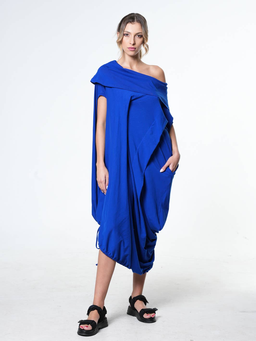 Oversize Cotton Kaftan Dress In Beige: Dark grey / L-XL-XXL