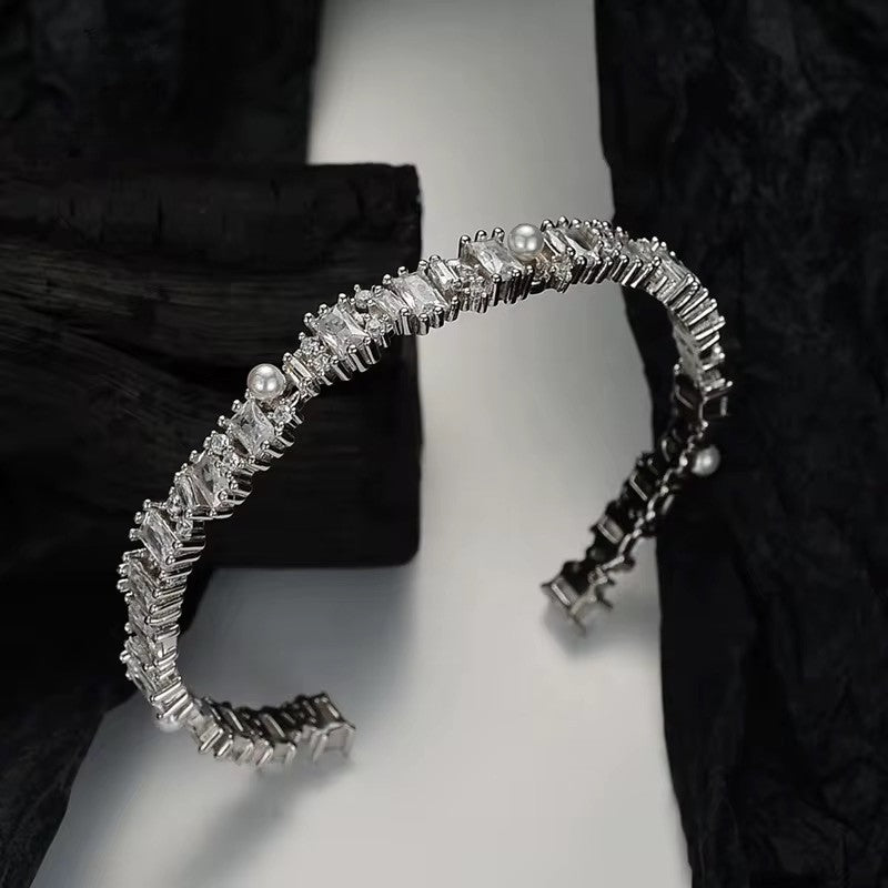 Diamond & Pearl Bracelet