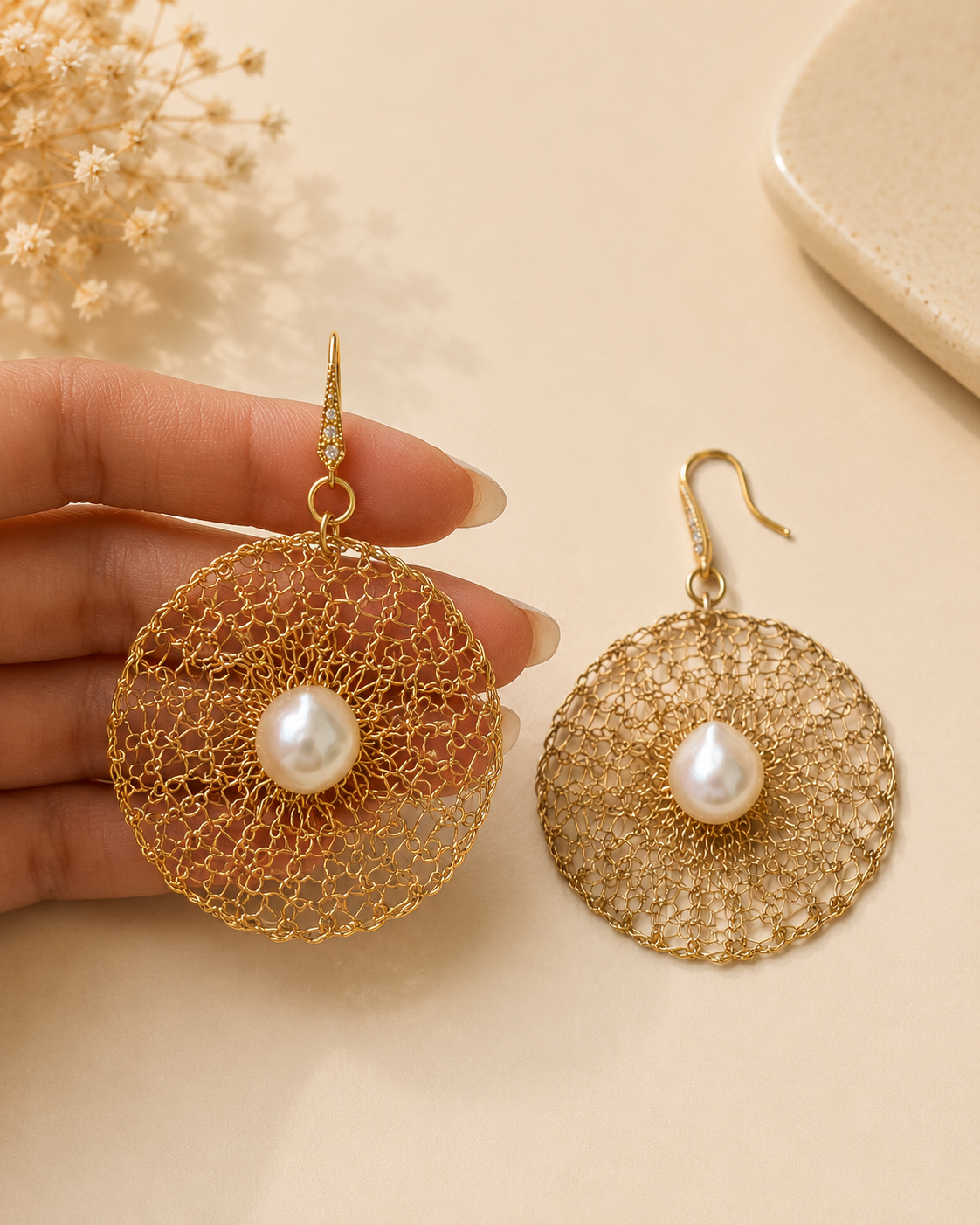 Pearl Halo Golden Mesh Earrings