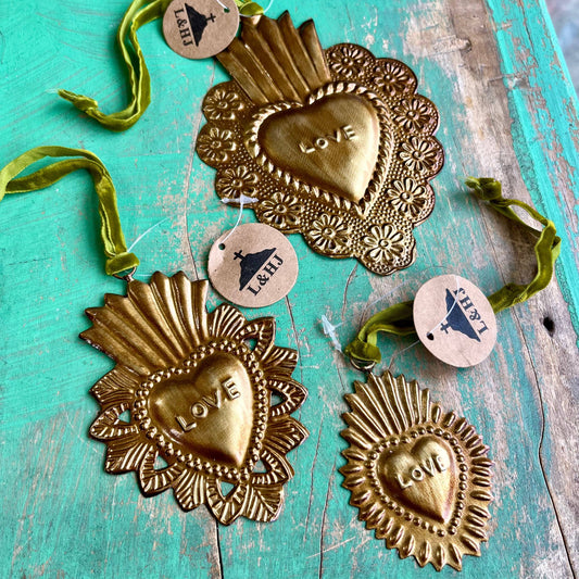Love Tin Sacred Hearts: Large