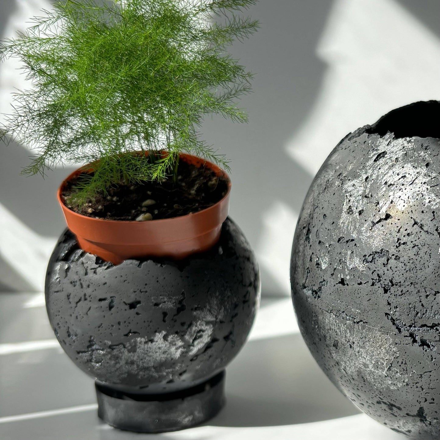 Mini-Moon 3” Pot | Sphere Planter | Ball Concrete Planter: Light Gray & Gold / Hole