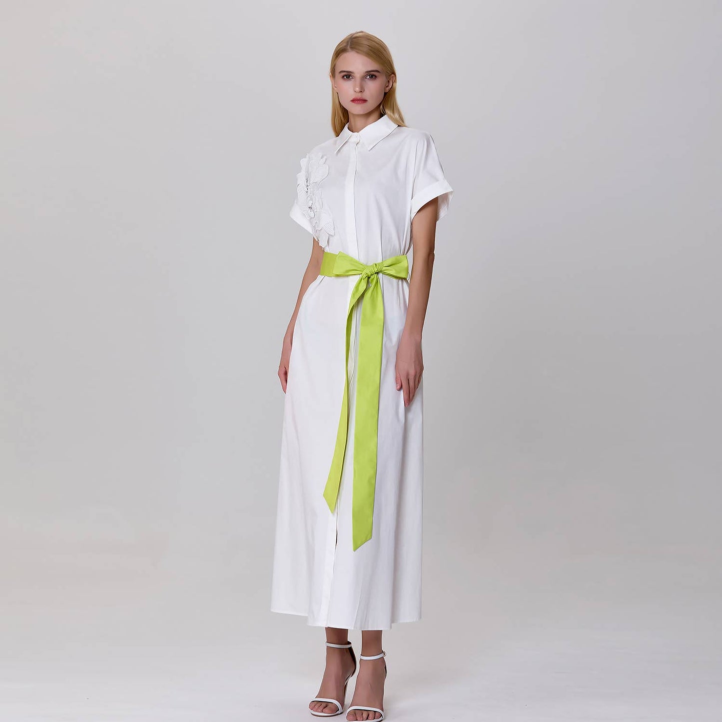 Minimalist shirt dress and contrasting belt: White