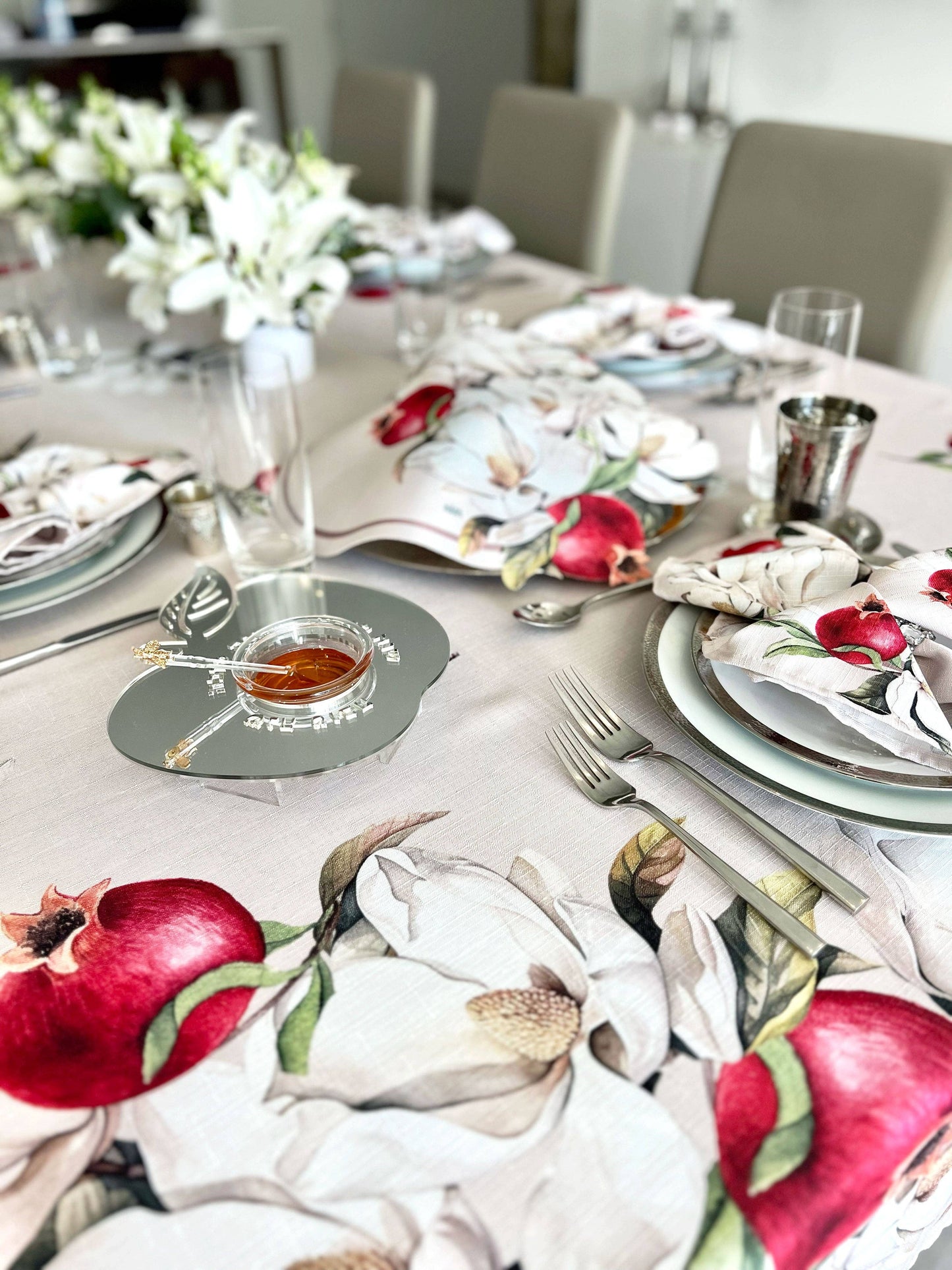 Pomegranate Easy-Care Napkins Set of 6