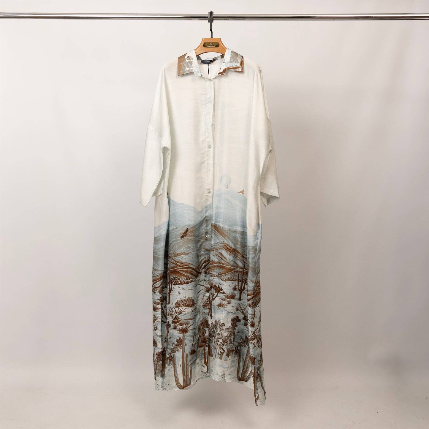 Long satin desert landscape print dress – KD9316VS-34: Black/orange