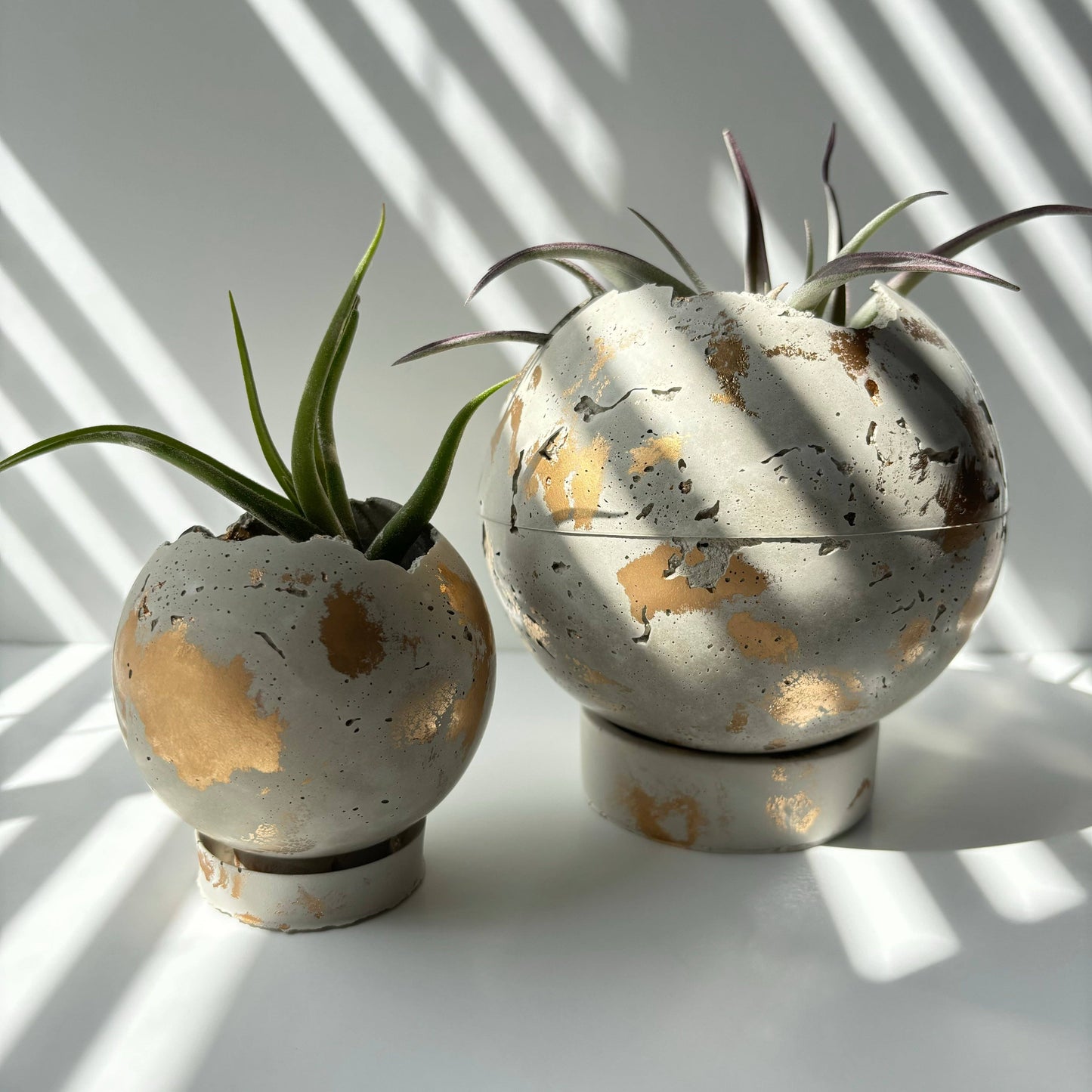 Mini-Moon 3” Pot | Sphere Planter | Ball Concrete Planter: Light Gray & Gold / Hole