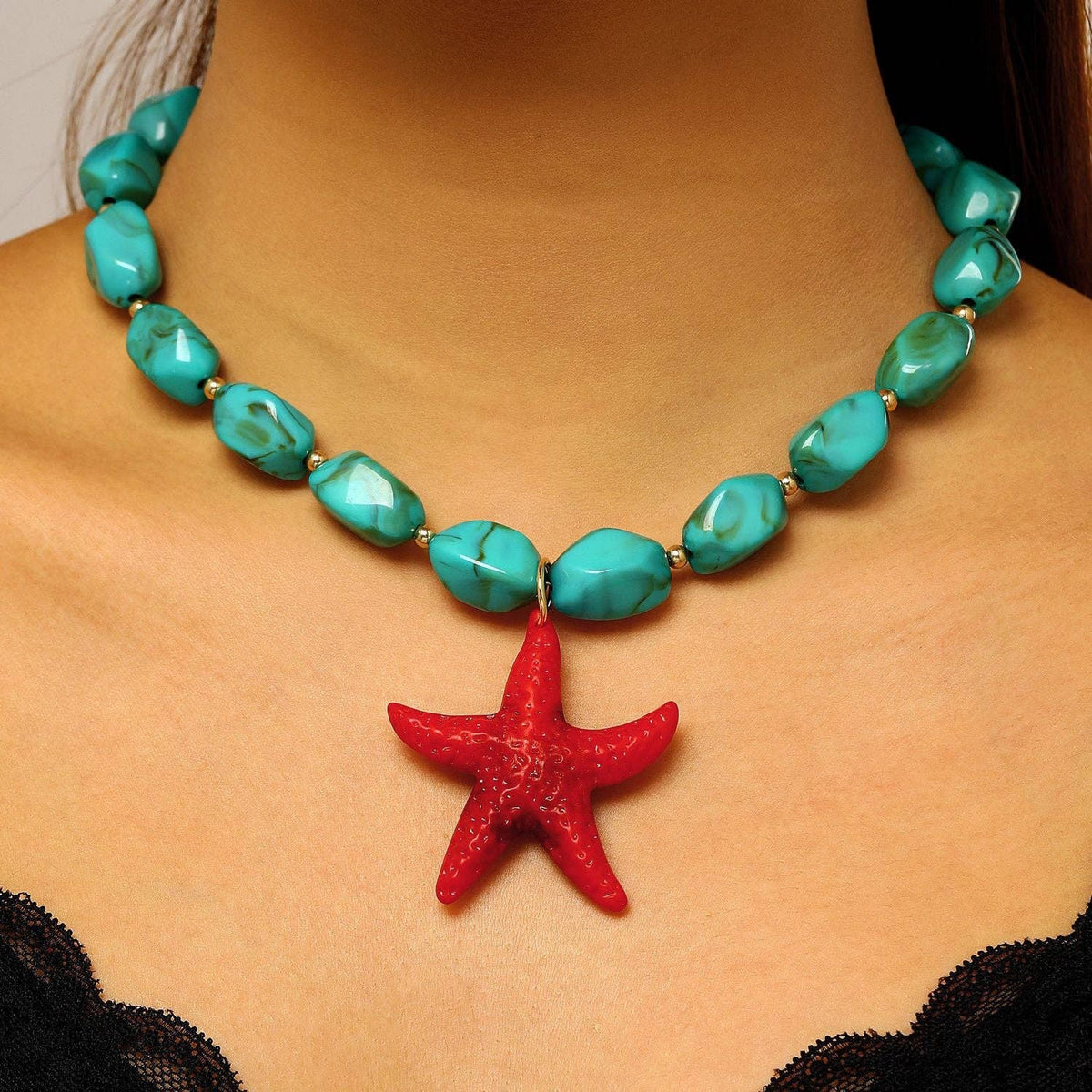 Heart Pendant Beaded Necklace: 1 / One Size