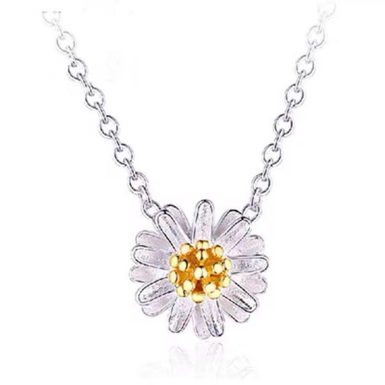 Silver and Gold Daisy Necklace