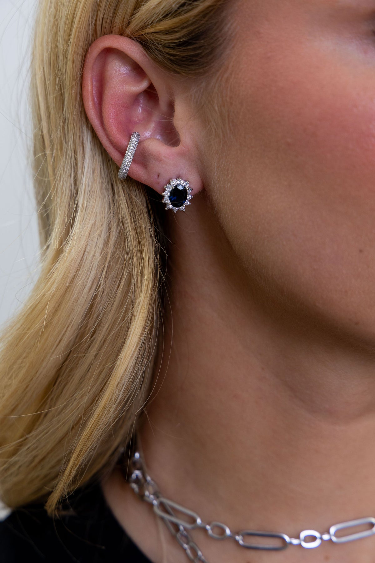 Meredith Sapphire Stud