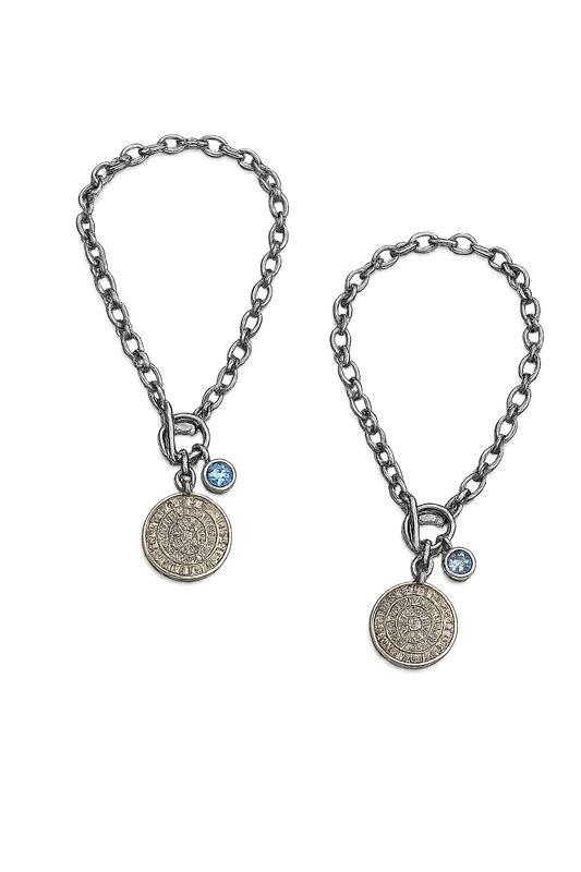 Silver pendant chain with gem