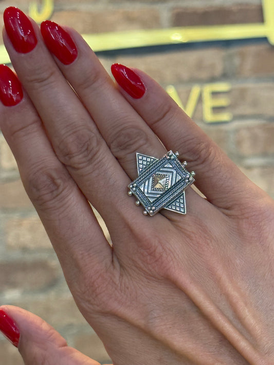 Small Geometric Starburst Ring