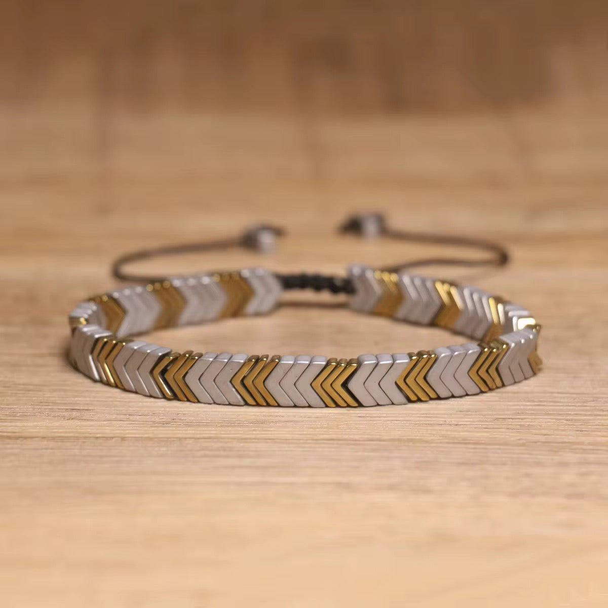 Mens metal arrow bracelet